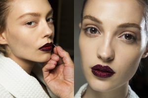 openerb-sparkly-lips-at-the-atelier-versace-fall-2016-couture-show-paris-fashion-week-backstage-beauty